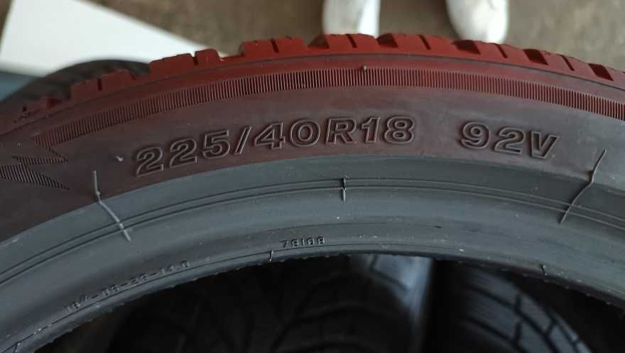 ANVELOPE 225/40/18 92V 225 40 18 BRIDGESTONE & YOKOHAMA CP N10894 Iarna