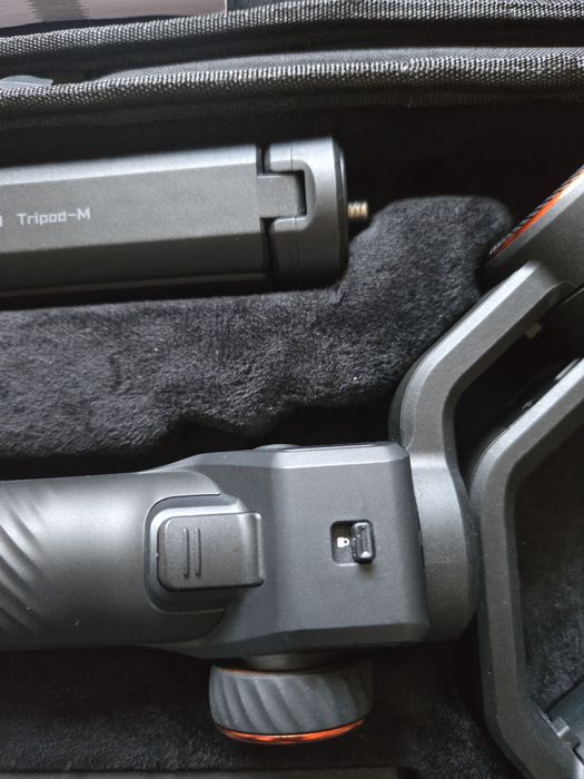 Hohem iSteady M6 — Professional Smartfon Gimbal (stabilizator)