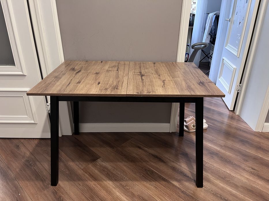 Продается стол в отличном состянии