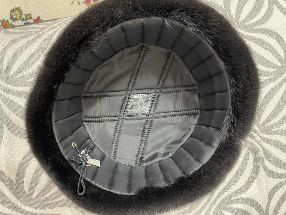 Продаю шапку норковую!