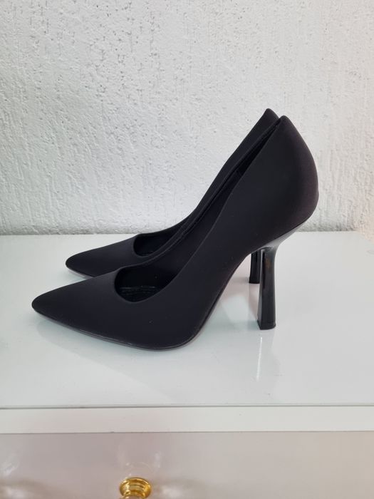 Pantofi eleganti Bershka  (mar.36-23,5cm)