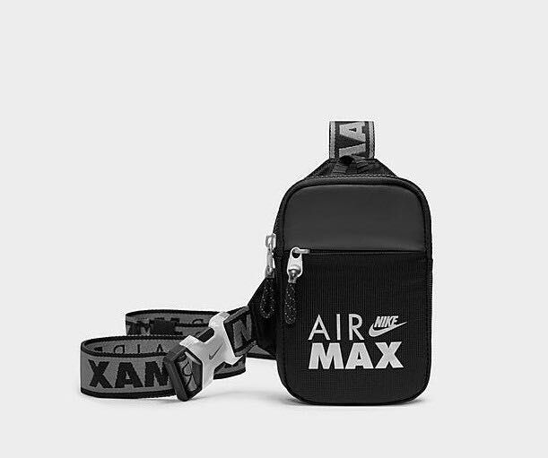 Нова, оригинална чанта Nike air max