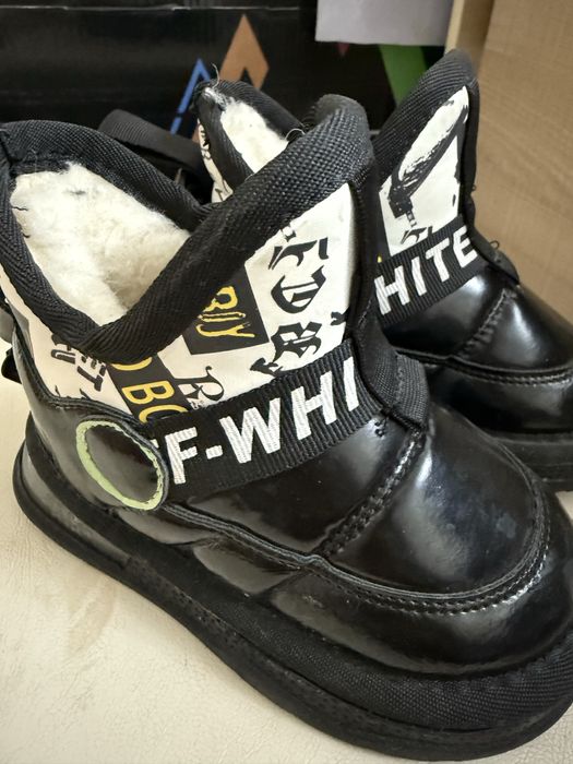 Продам детские сапоги