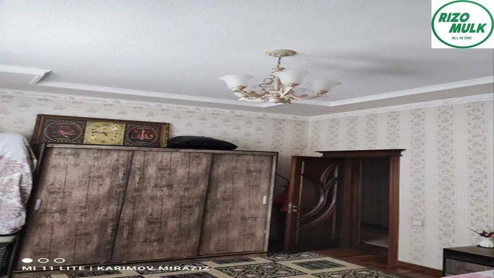 Назарбек Харакатда файзли ховли сотилади. NR494/162