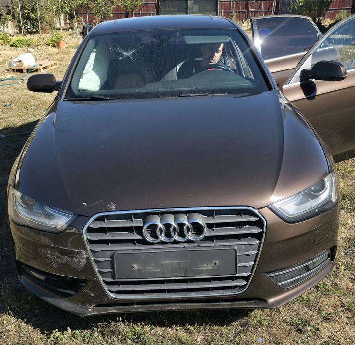 Audi A4 Limuzina