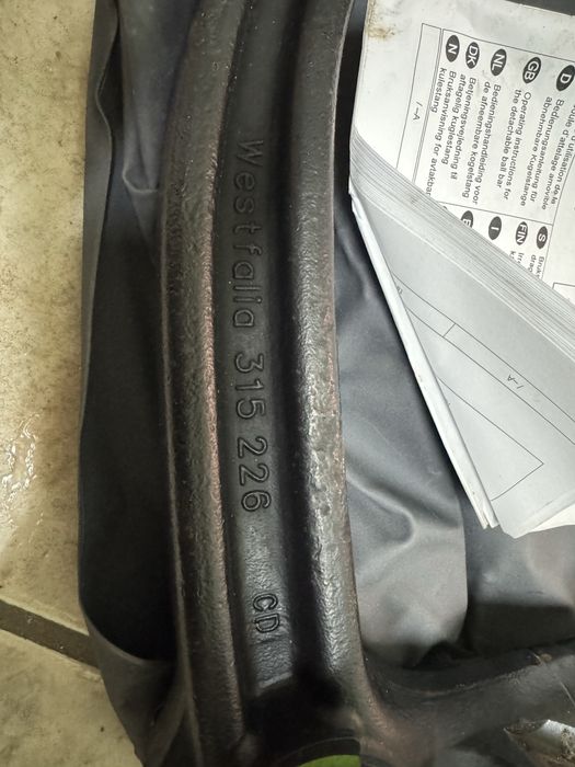 Теглич за пежо 3008