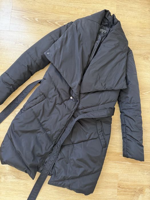 Дамско яке с яка