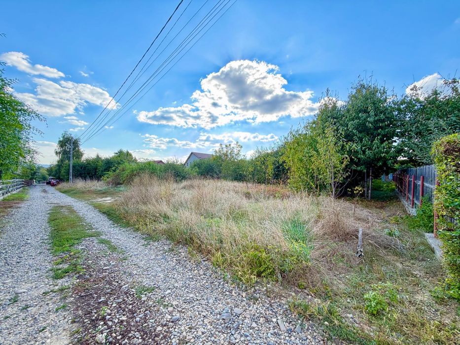 Teren intravilan, 1000 mp, plat, intre case,Lunca cetatuii