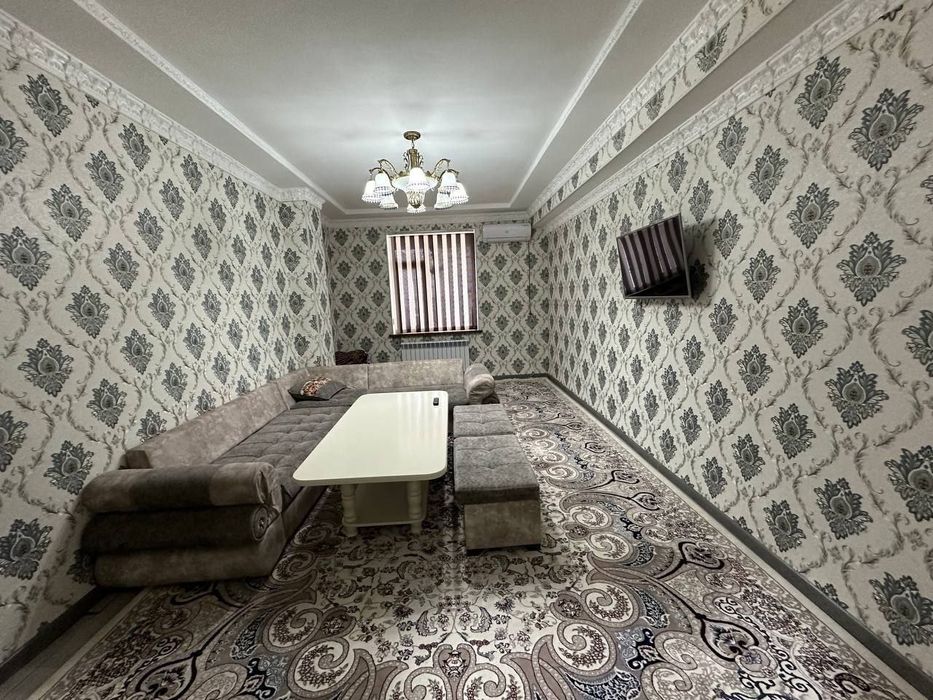 Срочно и сравнительно недорого ! 4 комнатная квартира в новостройке  !