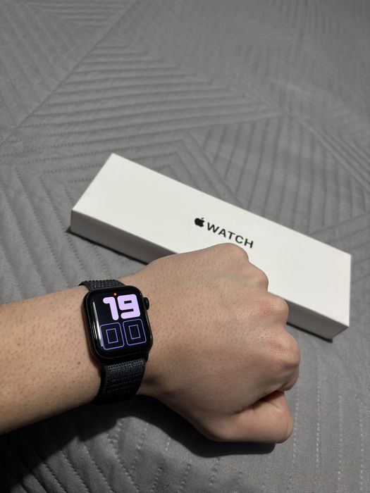 Часовник Apple Watch SE2 40mm