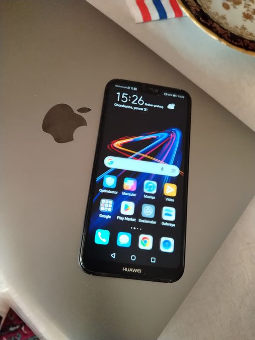 Huawei p20 live sotiladi