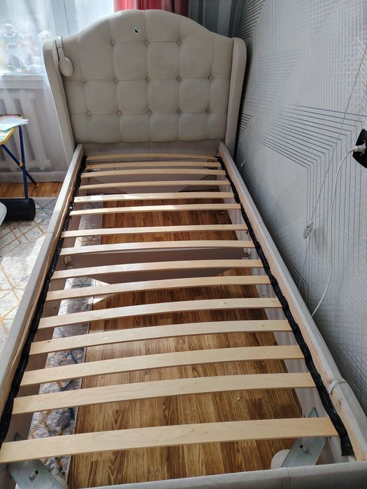 Продам   кровати