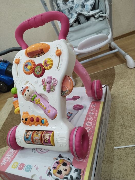 Детский толокар и коврик