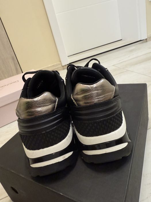 Дамски черни кецове Mexx