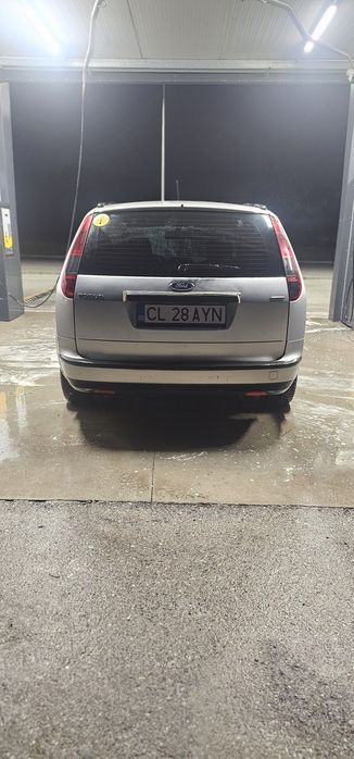 Vand ford focus 2 foarte intreținut!