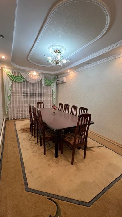 4- комнатная квартира г.нукус 23 м/р дом 1/46 кв 13 . евроремонт.