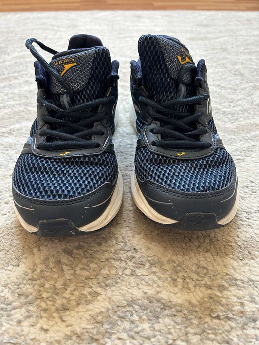 Adidași Joma Vitaly