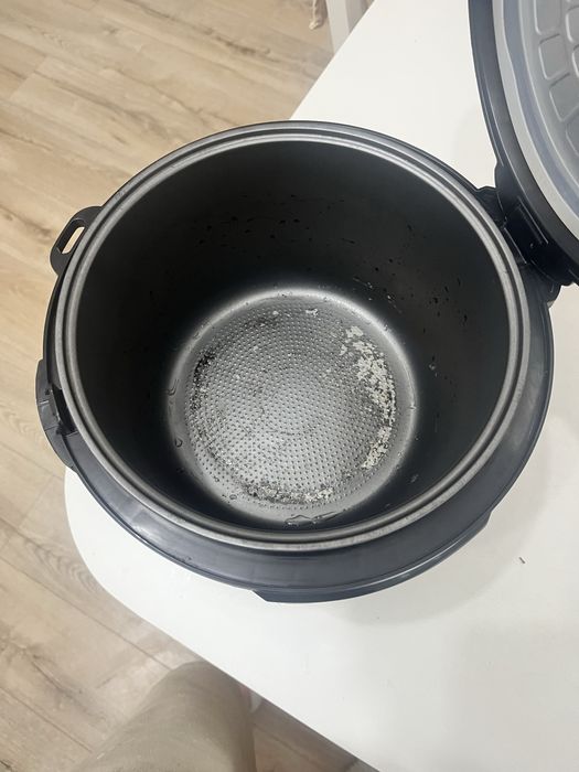 Мультиварка кухонная