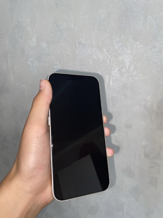 Продам Iphone 13