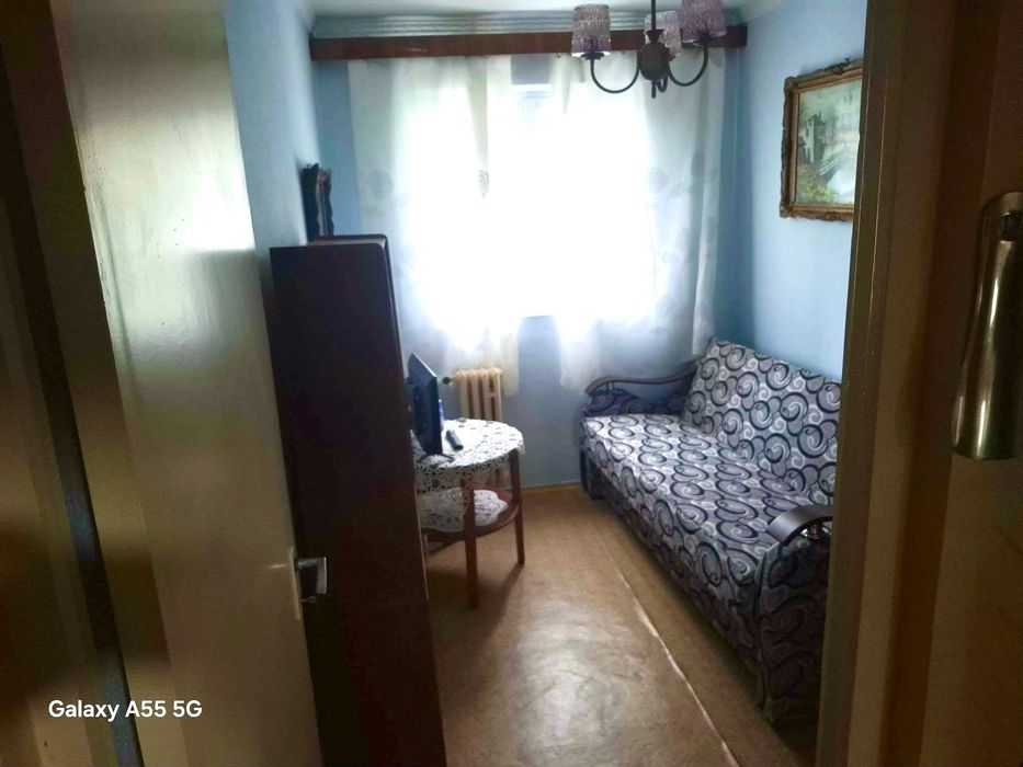 Apartament 3 camere piață Mihai Bravu în Ploiești