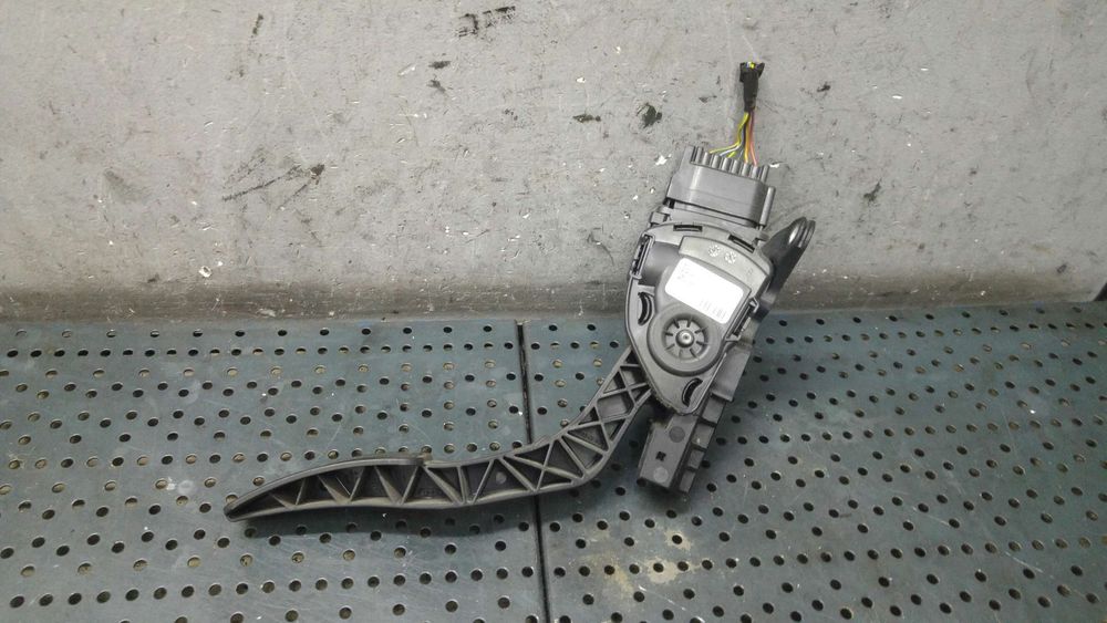 Pedala acceleratie 1.4 tdci ford fiesta 6 cb1 ccn 8v219f836aa 6pv00951700