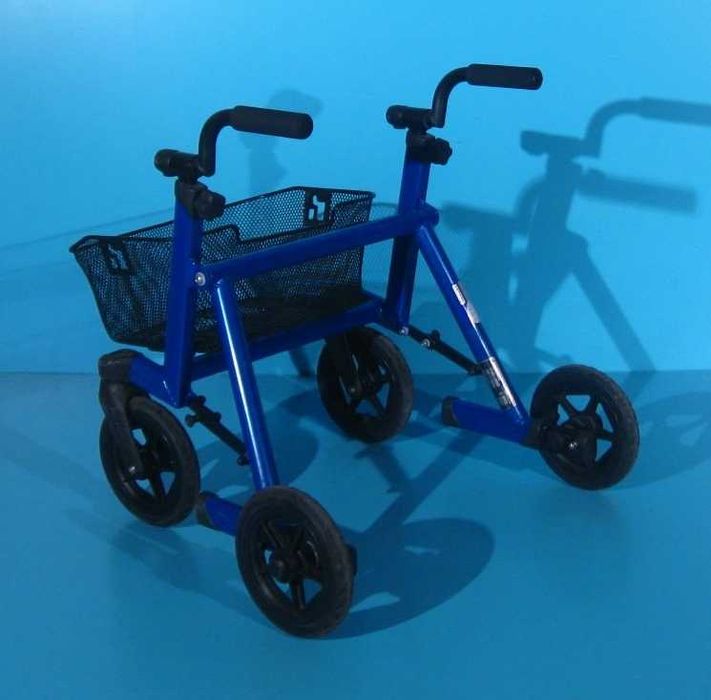 Cadru de mers cu roti pentru copii  Schuchmann