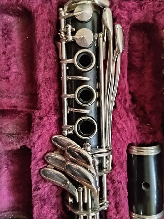 Кларинет Amati (пълен бьом)