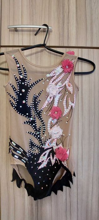 Трико за художествена гимнастика