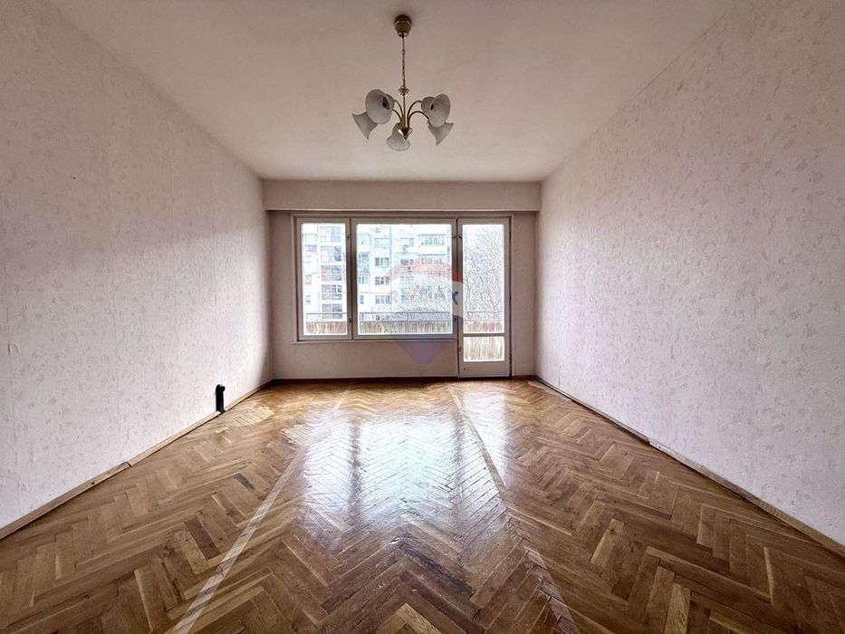 Продава се Тристаен апартамент в Варна, Левски - 80 кв.м за 1039 €/кв.м - Снимка #1