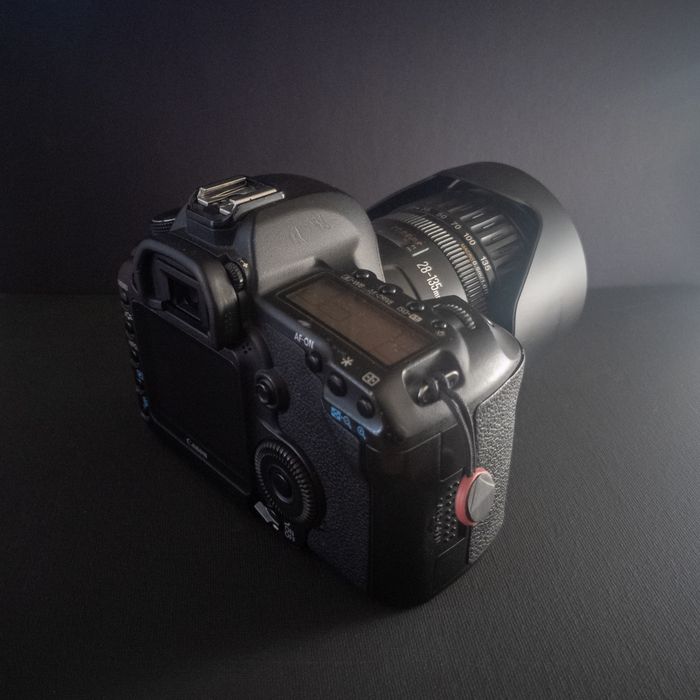 Фотоаппарат Canon 5D mark 2