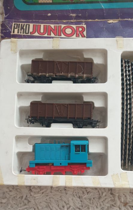 Продавам стартови комплекти Piko HO  1/87 E44