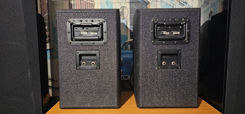 Yamaha AS 108 boxe de raft sau trepied monitoare pasive