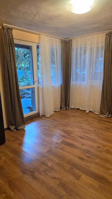 Дава се под наем Двустаен апартамент в София, Връбница 2 - 68 кв.м за 530 € - Снимка #2