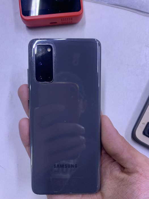 Продам s 20 128gb в хорошом состаяние