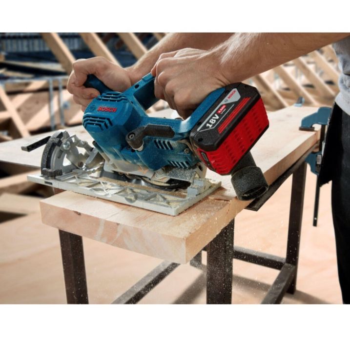 Акумляторный циркулярка bosch