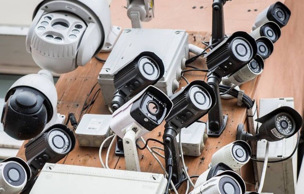 Установка ремонт камер и домофонии