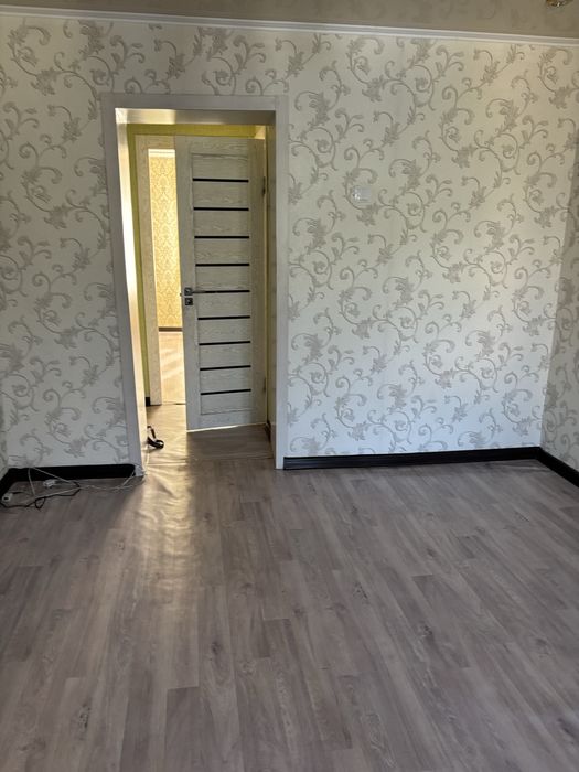 Продам 2-комнатную квартиру — распашонка