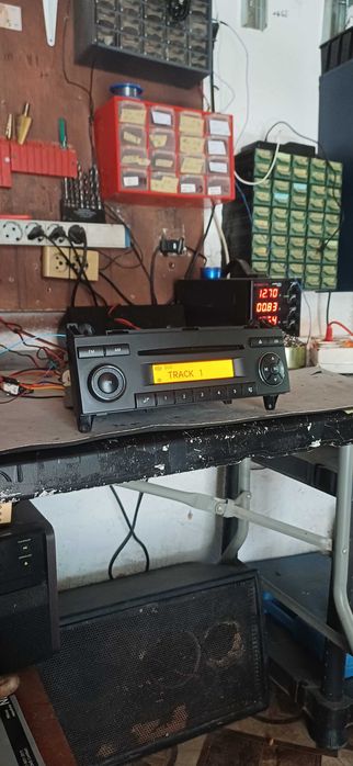 radio cd  utilitare auto cu optiunea de bluetooh