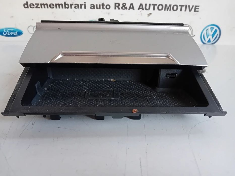 Modul Incarcare Wirelles Scrumiera Vw Passat B8 AN 2014-2020 Cod 3G1863071A Motor DFG Cutie UAX