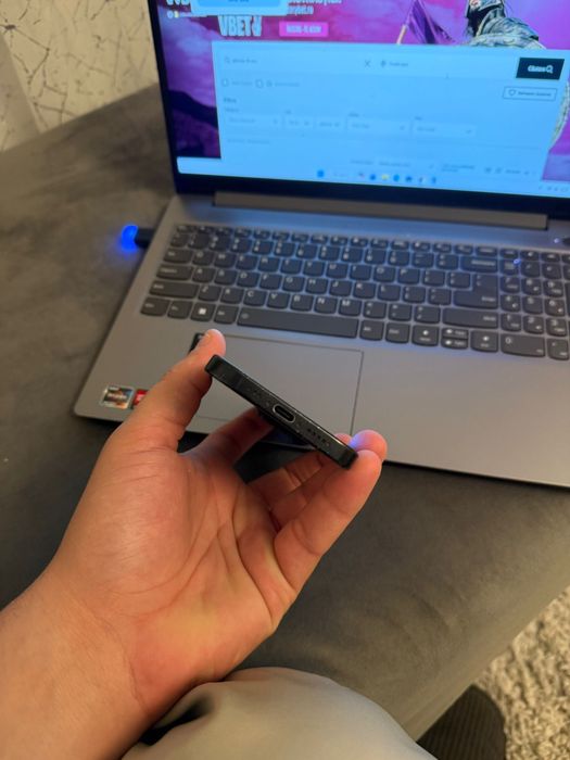 Iphone 16 pro 265 black titanium