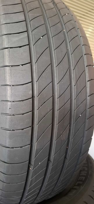 4бр. 205/60/16 Michelin 6mm грайфер, дот 22г. Безплатен монтаж