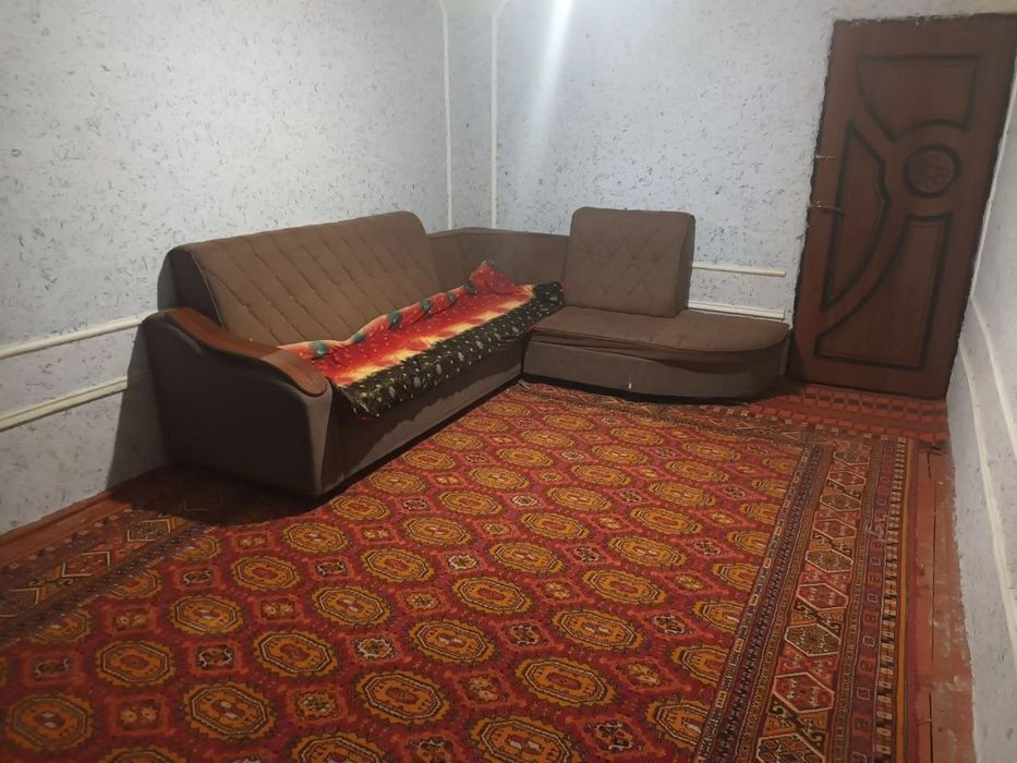 Сдаётся 2х ком квартира на 1 этаже,ор: Динамо
