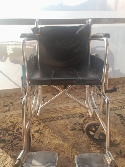Инвалидная коляска