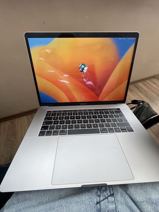 MacBook Pro 15 2018 УНИКАТ