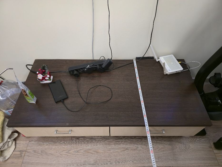 Тв шкаф  холна секция