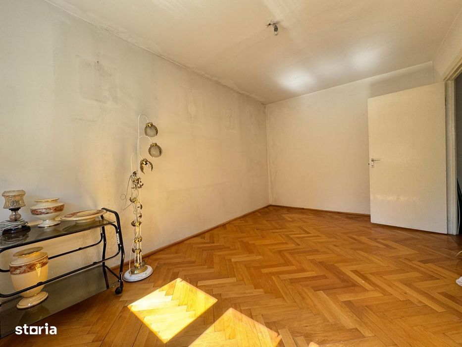 Apartament 3 camere-Spitalul Judetean-Girocului