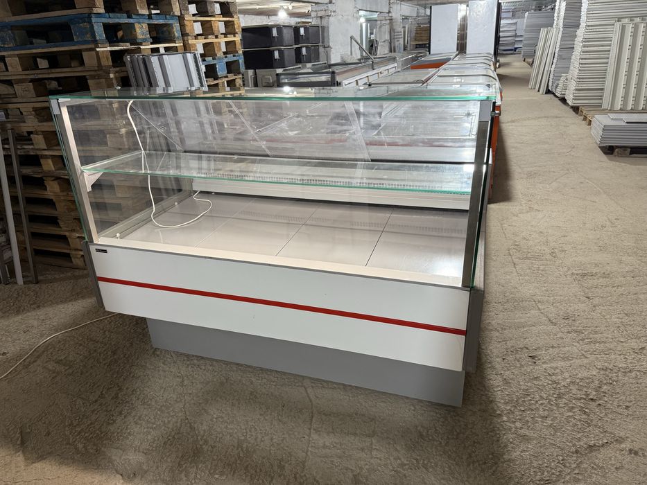Витрина холодильная универсальная б/у