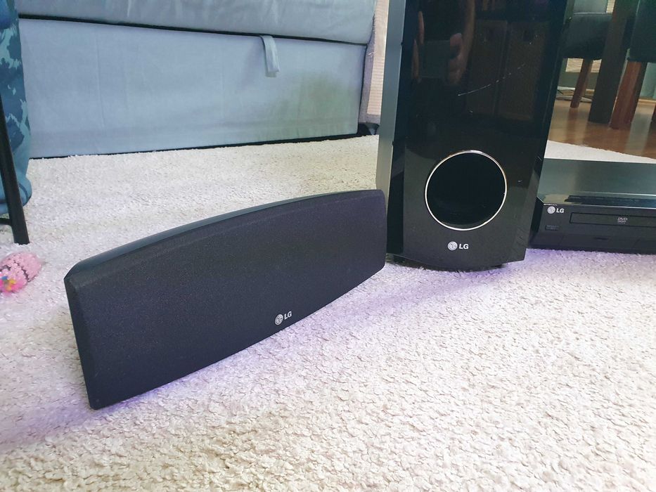 LG 5.1 DVD домашно кино HT503TH 500W max