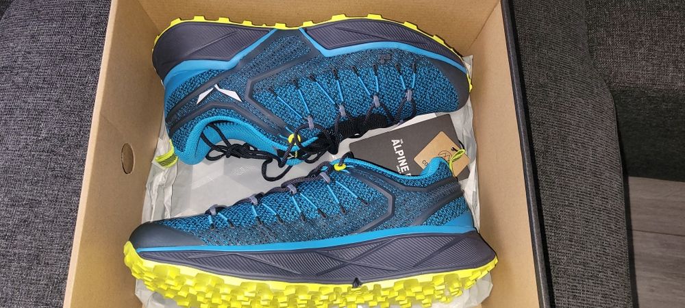 Adidasi salewa goretex