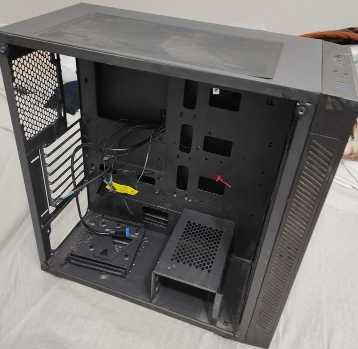 Продам корпус Deepcool ATX Glass